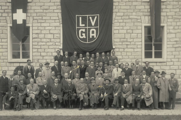 1972